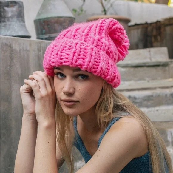 Bright Barbie Pink Knit over sized pompom Beanie - Picture 2 of 4